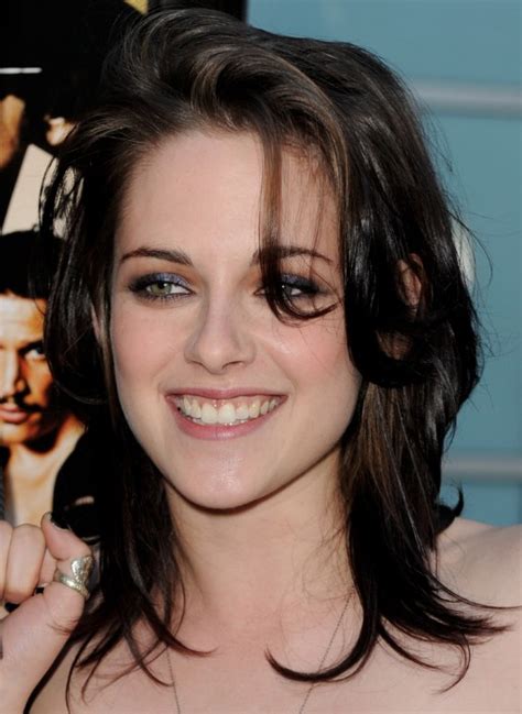 kristen stewart head shoulder length.